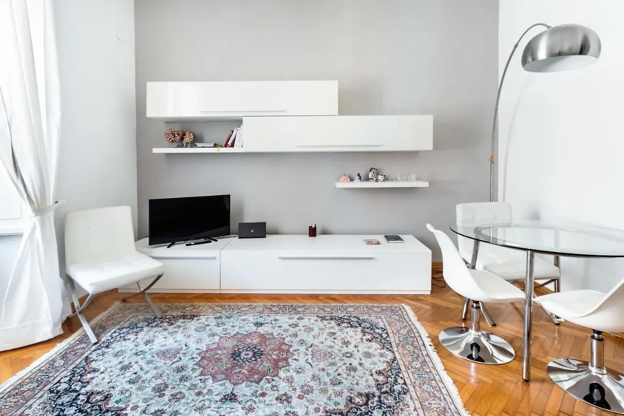 Sunny Flat Near Villa Borghese Róma Apartman