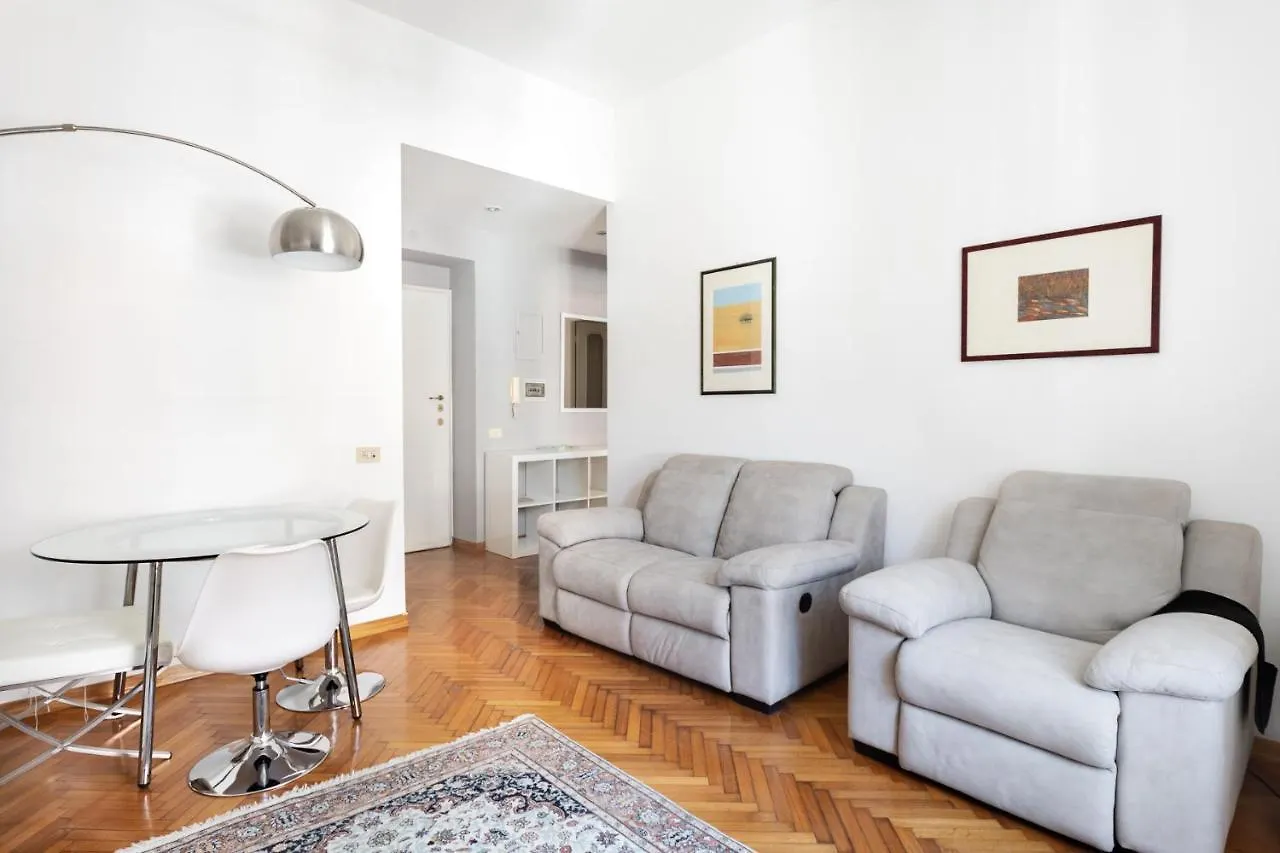 Sunny Flat Near Villa Borghese Róma 0*,  Olaszország