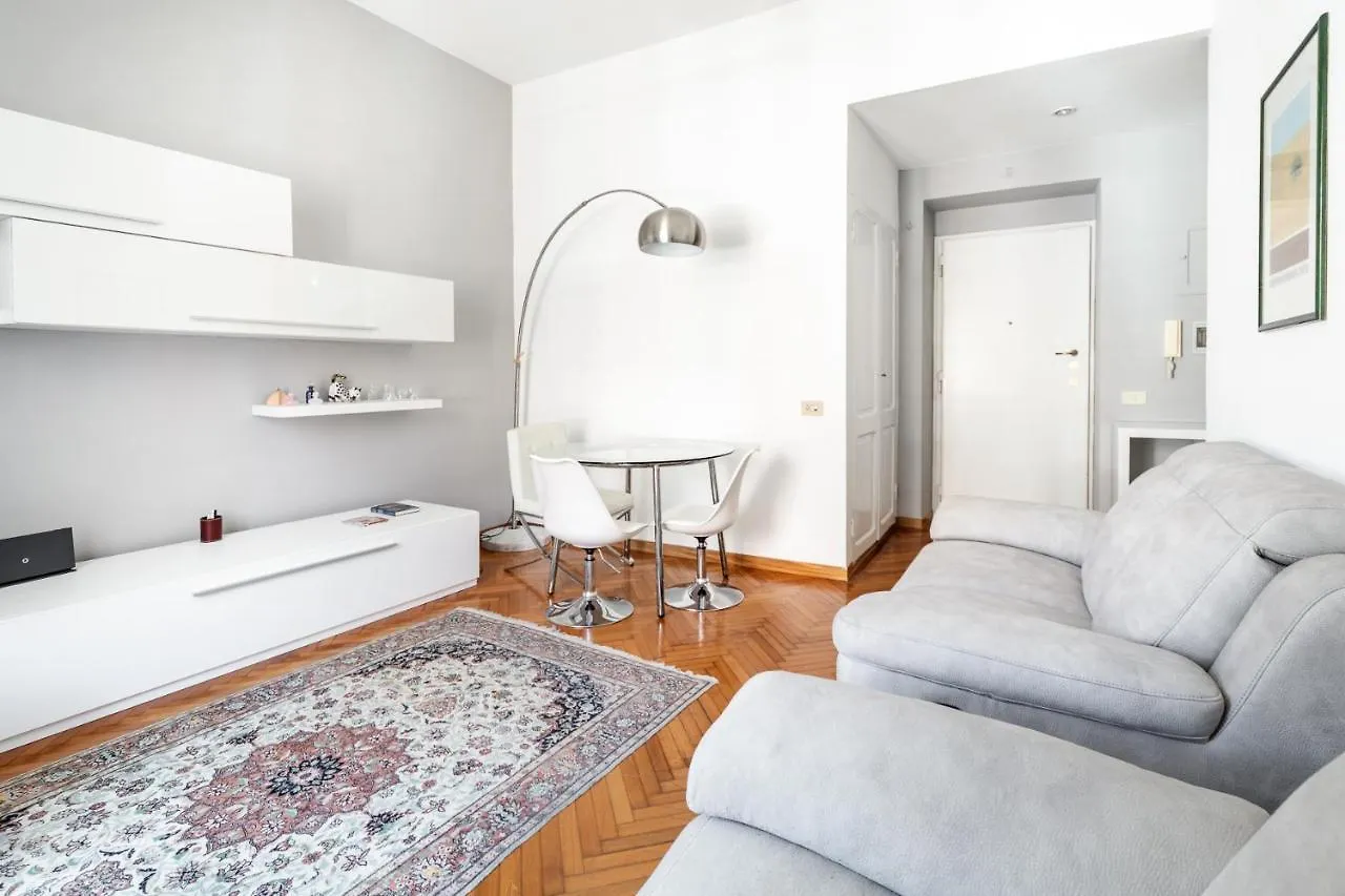 Sunny Flat Near Villa Borghese Róma Apartman