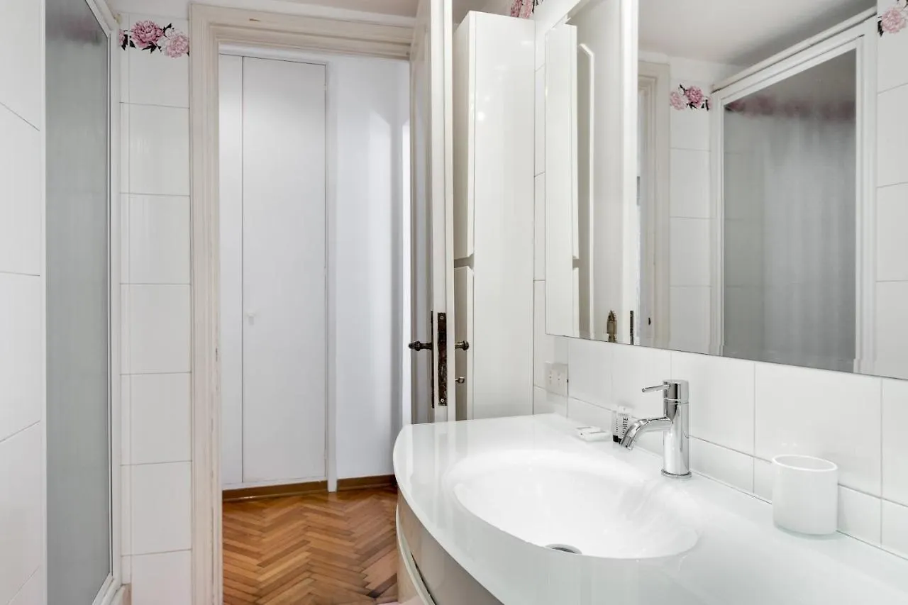Sunny Flat Near Villa Borghese Róma